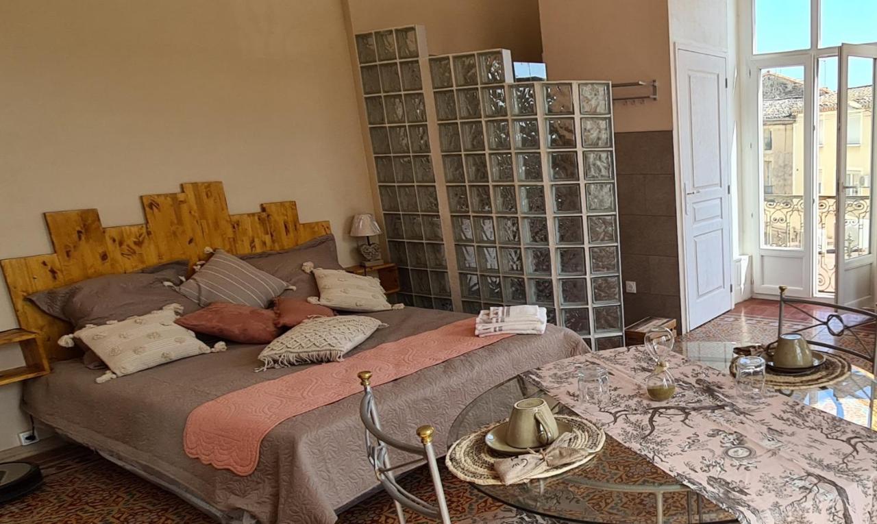 Chez Dedou Et Madou Bed & Breakfast Florensac Dış mekan fotoğraf